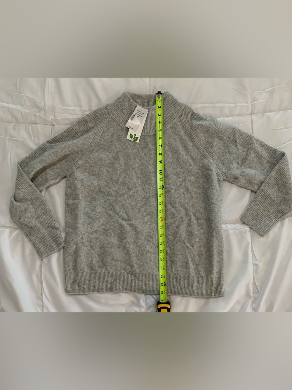 New with tags Ricki’s sweater size M - Picture 2 of 3